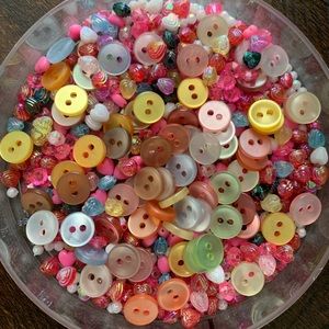 Taylor Swift LOVER Button and Bead Craft Set.!